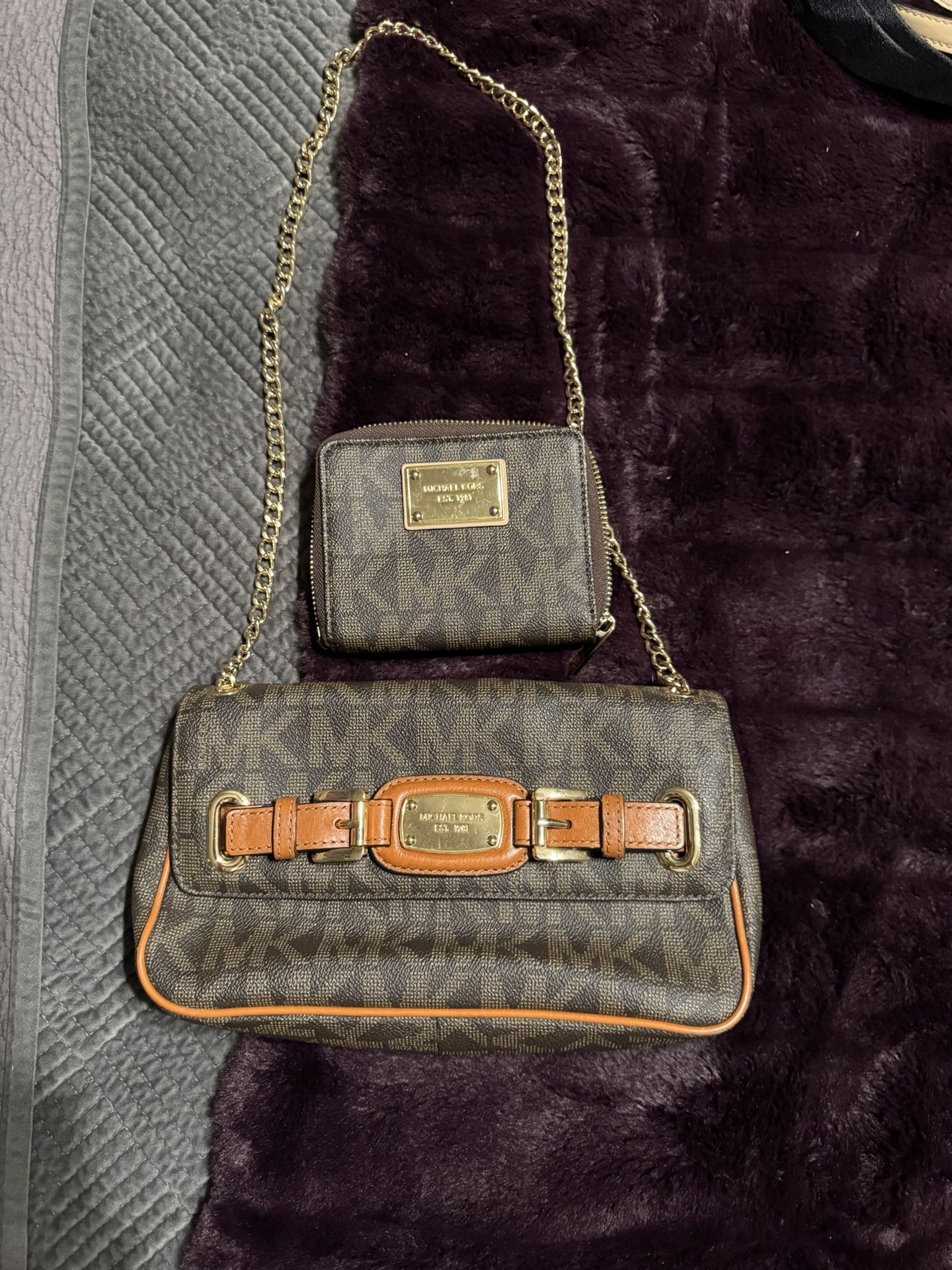 Brown Shoulder Michael Kors Purse And Wallet