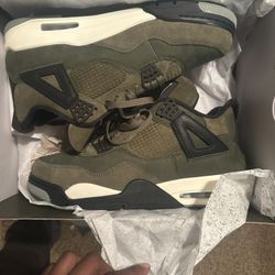 Jordan 4s