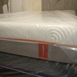 🛏️💤💤💤 $599 Queen Tempur-pedic Tempur-contour Mattress Only $599 🛏️💤💤💤