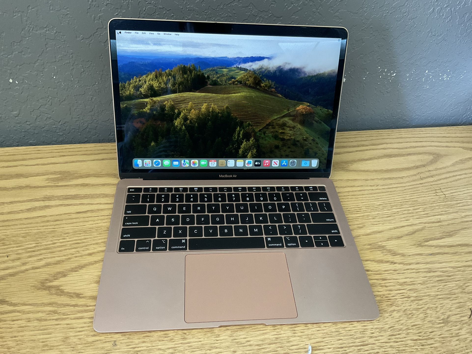MacBook Air 13" - Mac OS Sonoma