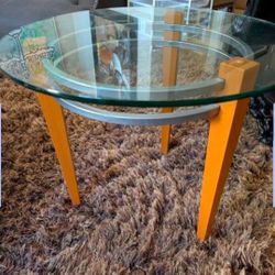 Round Glass Table – Side/End Table with Wood Legs & Modern Style Frame