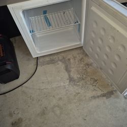 Mini Freezer 