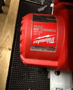 Milwaukee Circular Saw
