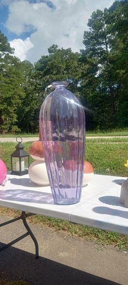 New recycled glass floor vase high quality masterpiece very detailed made in Spain thick and elegant