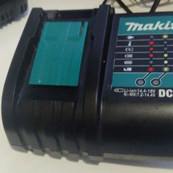 Cargador Makita 