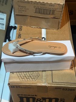 Women’s sandals