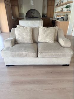 Love Sofa