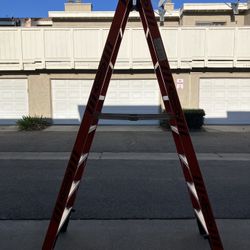 Werner 8-step (8 foot) Twin (Double-Sided) Fiberglass Heavy Duty Ladder