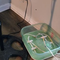 Electric bubble maker