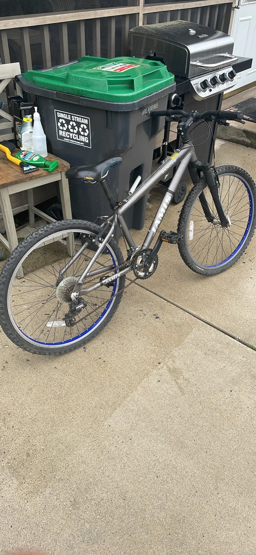 Mountain Bike