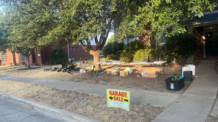 Garage sale!! Everything must go!! 9/19