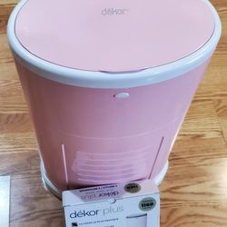 Diaper Dekor Plus Hands-Free Diaper Pail | Soft Pink 