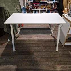 IKEA. Adjustable Table 