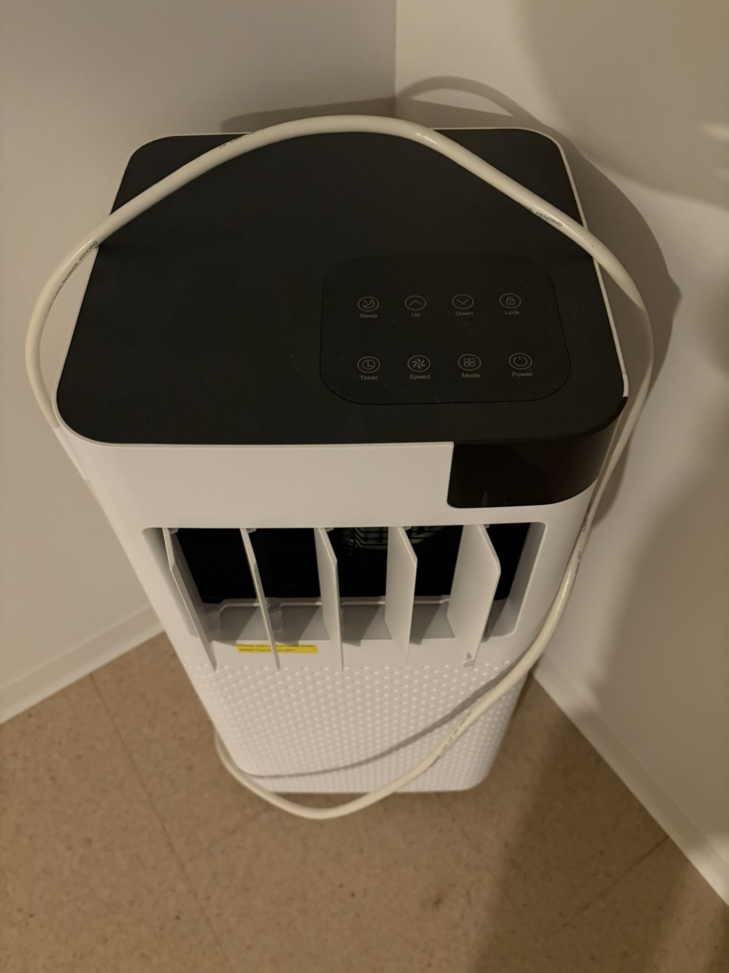 AC Unit, Cools 500 square feet effectively 