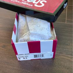 NEVER WORN Nude Connie Flats-Circus By Sam Edelman 