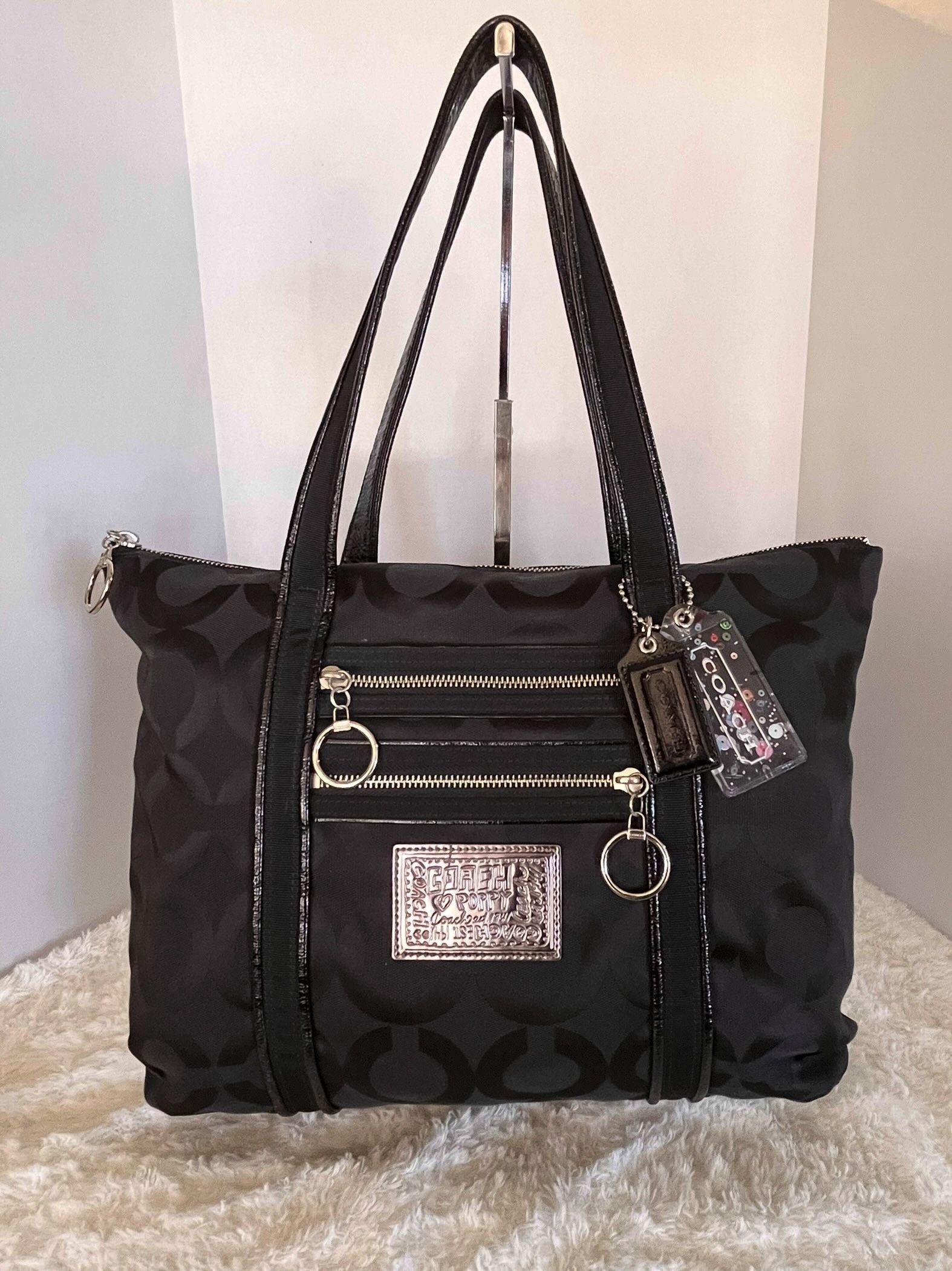 Coach Black Signature Tote β Style 13826