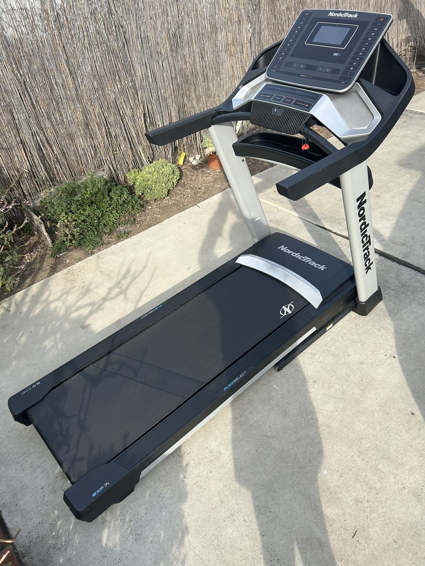 NordicTrack EXP7i Treadmill 