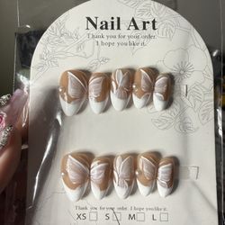 Jia Zhi Mu Press On Nail