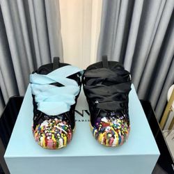2 Pair of lavins !Deal!