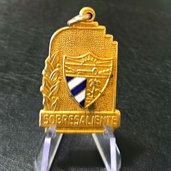 Medalla Colegio Cuba-sobresaliente-con Escudo De Cuba