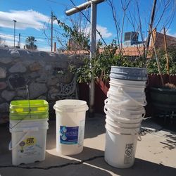 Paint Buckets
