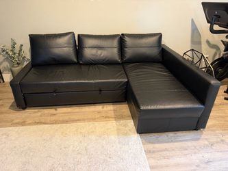 Couch w/ pullout