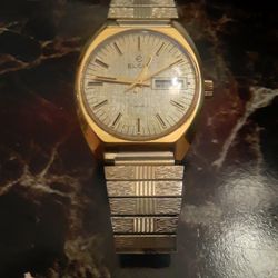 1976 Elgin "Pacifica" Men's Gold Swiss Made Automatic 