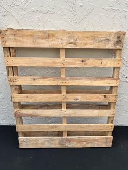 FREE Wood Pallet