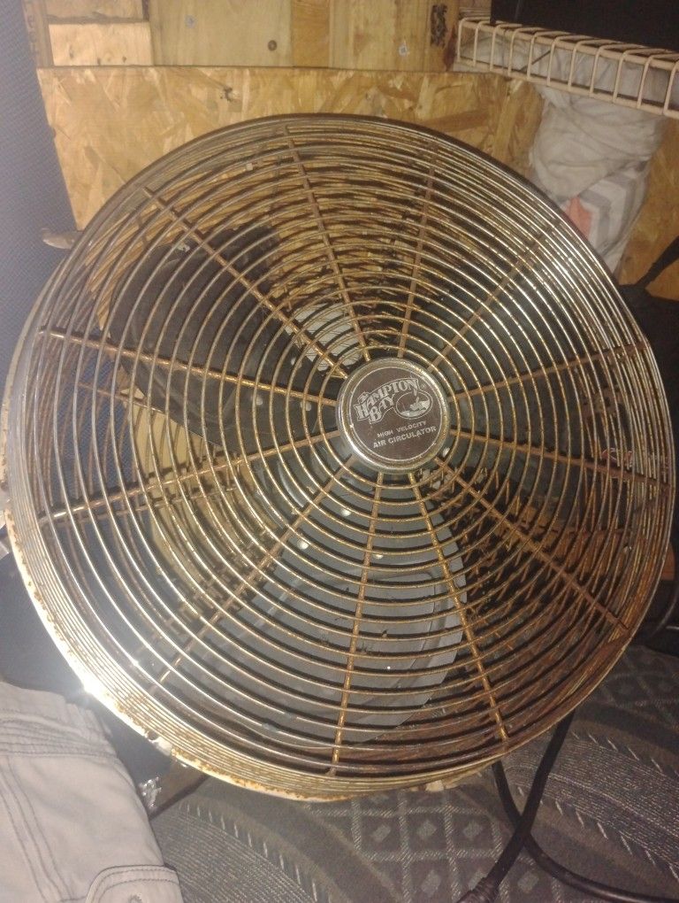 Hampton Bay 3 blade 3 speed high velocity fan industrial grade model HV - 18