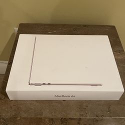 2025 New In Box Air 13 Macbook Gold M4 16GB 256GB Applecare Plus 