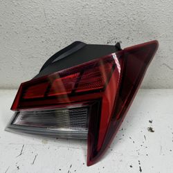 2021 2022 HYUNDAI ELANTRA PASSENGER RH QUARTER TAIL LIGHT OEM