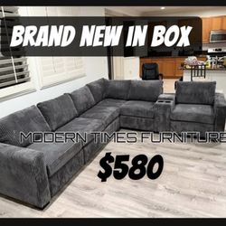 Brand New In Box Sectional Sofa / Outlet Connection/ Cup Holder/ 