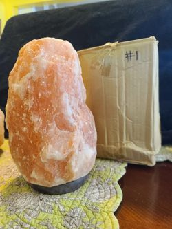 natural Himalayan salt lamp (Large &Heavy) 