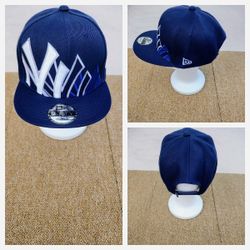 NEW YORK YANKEES MLB BASEBALL ⚾️ SNAPBACK HAT. 