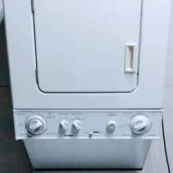 Nice white Kenmore Stackable Washer Electric Dryer
(runs on 110 volts) 24" wide apartment size