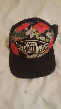 Vans beach girl trucker hat