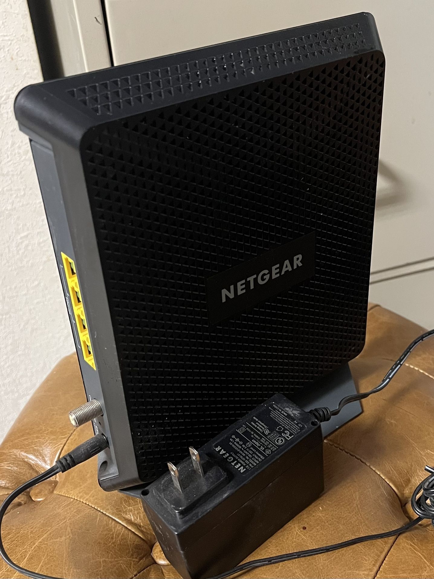 Netgear Internet Wi-Fi Modem