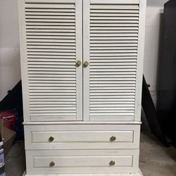 Beautiful Vintage Pier One Imports Cabinet
