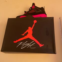 Air Jordan 4 Thunders 