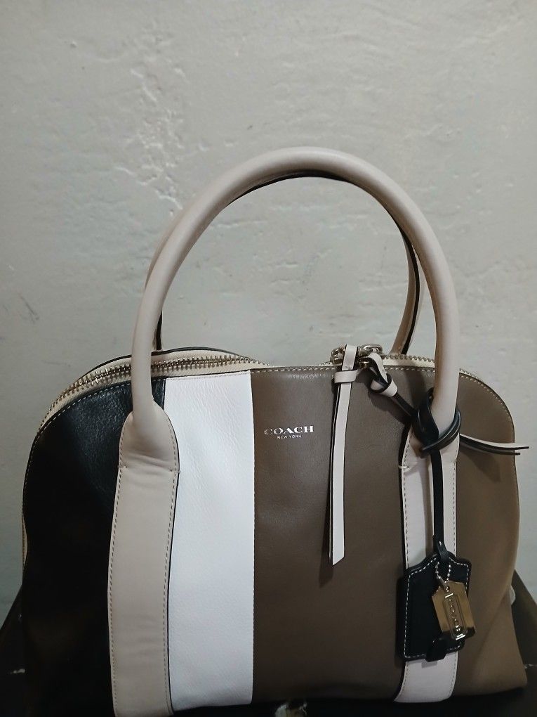 Like Brand New Coach Purse