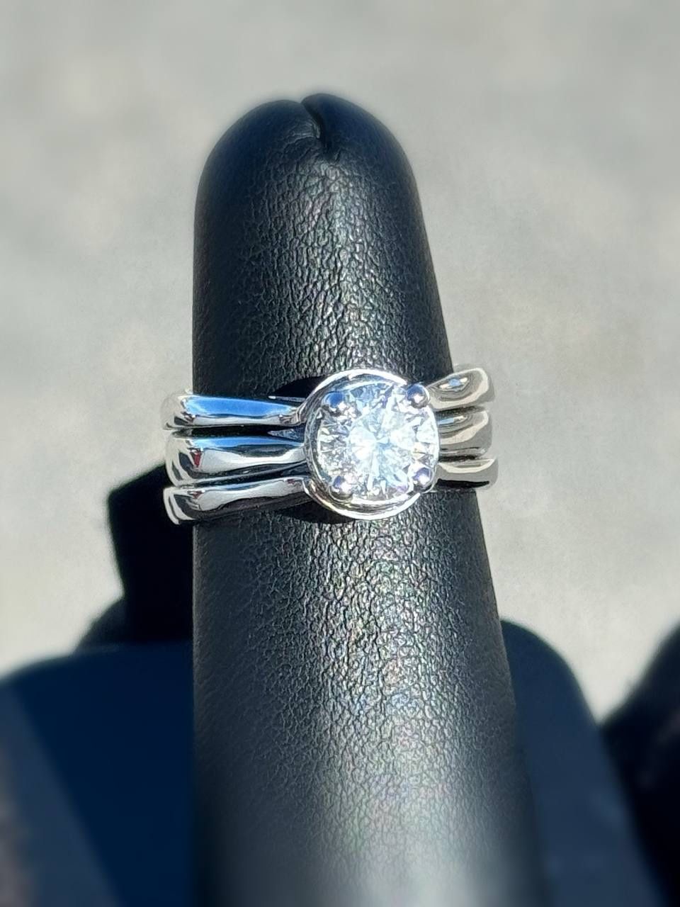 14k white gold 1.75CTW Diamond solitaire engagement wedding rings size 7
