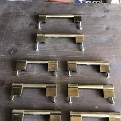 8 gold handles pulls for bathroom