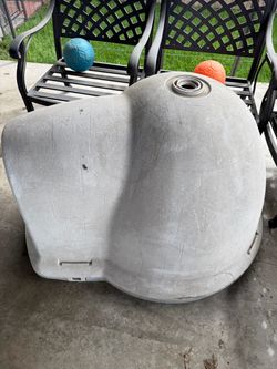 Dog igloo