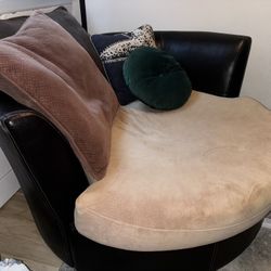 Round Lounge Couch