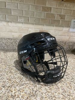 Youth hockey helmet