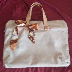 Beige Laptop Case ( Solid Exterior / Soft Interior )