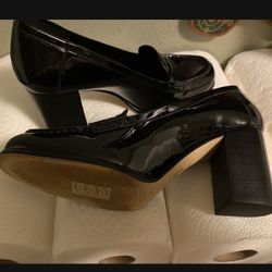 Michael Kors Size 6.5 Thick Heel Excellent Quality (bought Wrong Size)
