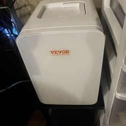 Vevor Mini Fridge 