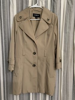 Medium Liz Claiborne coat with removable hood