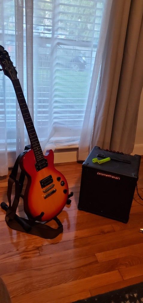 Guitar and Bass Amp